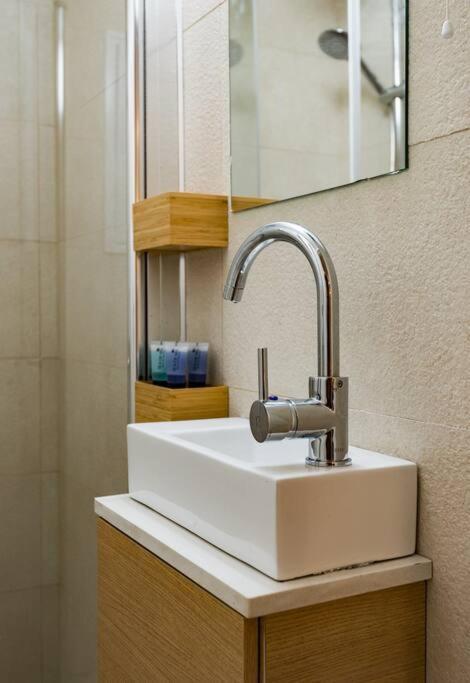 Ovadia Somech #1 Apartment Jerusalem Exterior photo
